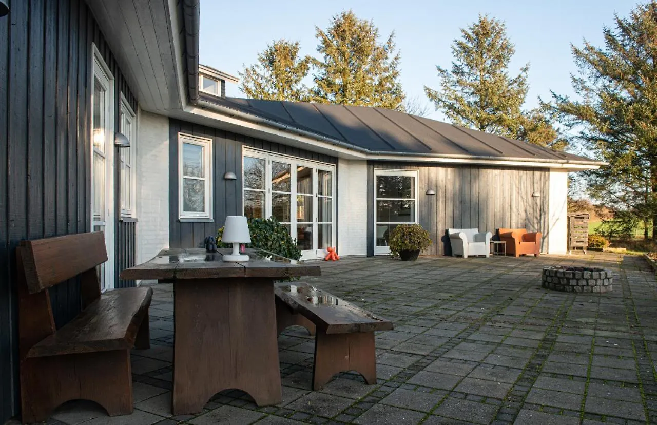 Bed & Breakfast Guesthouse Tradsborgvej Tjareborg Denmark